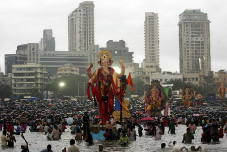Hindu ritual see-off of Elephant God