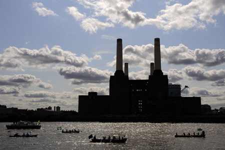 Great River Race in London