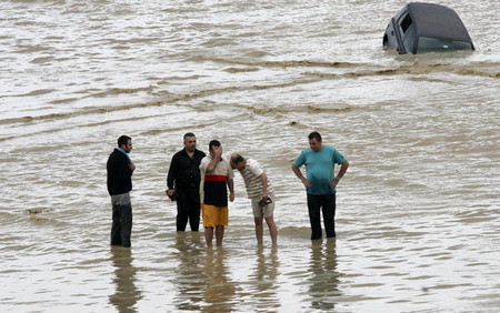Heavy rains flood in northwestern Turkey