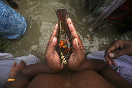 Hindus pray on the holy day of 