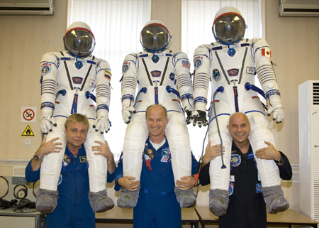 Space tourist plans to tickle his colleagues