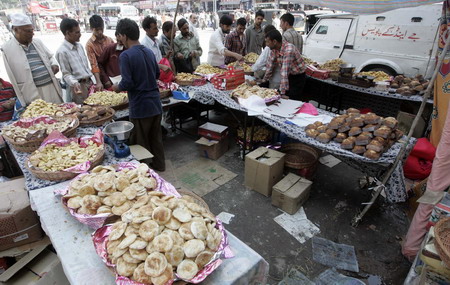 Muslims celebrate feast ending Ramadan