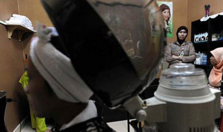 Facials and foot massages behind bars in Malaysia