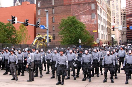 Thousands join peaceful march in Pittsburgh