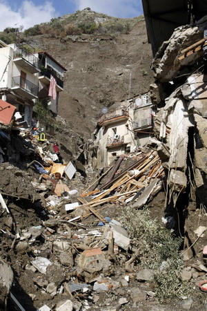 Italy mudslide death toll could hit 50