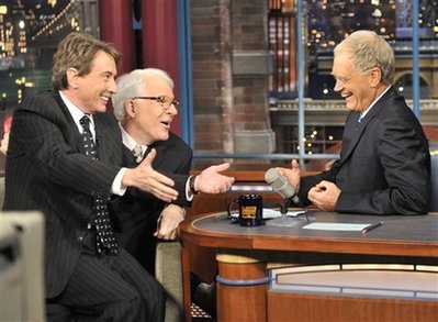 Jokes, apologies from David Letterman on his show