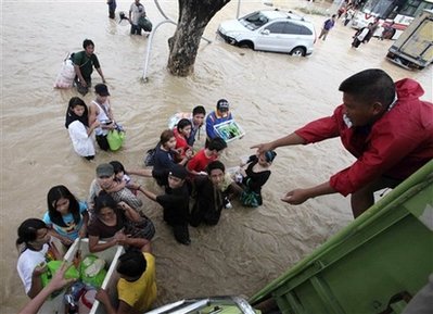 Philippine mudslides, floods kill more than 160