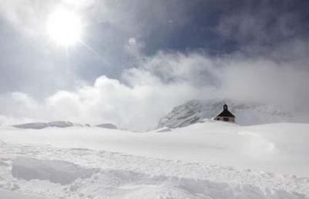 Europe's 1st snowfall of season