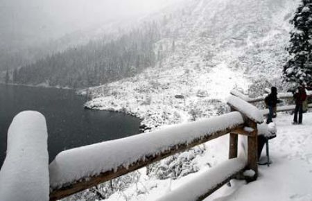 Europe's 1st snowfall of season