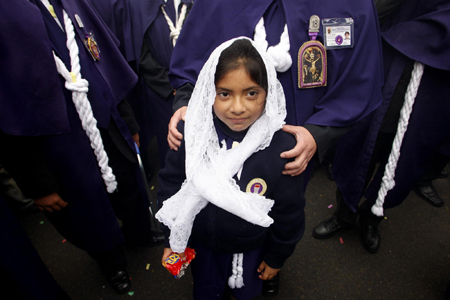 Believers pay homage to 'the Lord of the Miracles'