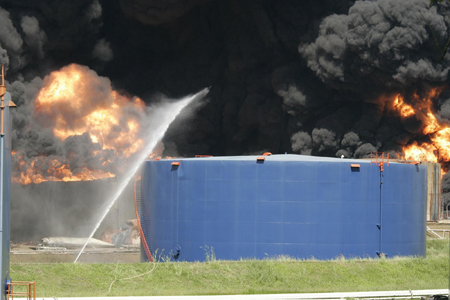 350 people evacuated for fire in Puerto Rico