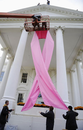 White House gets pink ribbon for breast cancer awareness