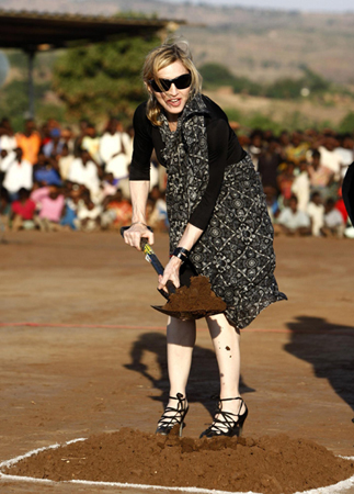 Madonna launches Malawi school construction