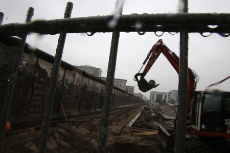 Germany marks the collapse of Berlin Wall