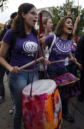 Brazilian university in trouble over mini-dress
