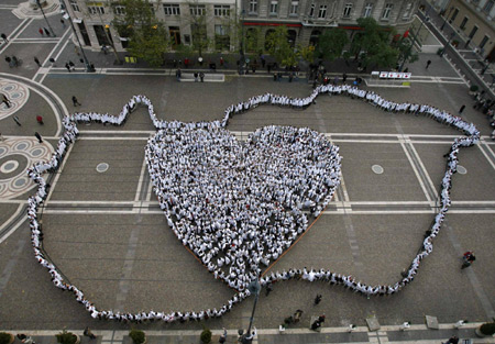 Hungarian medical staff take to street asking for better living