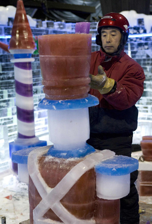 Chinese artisans contribute to ICE! Exhibit