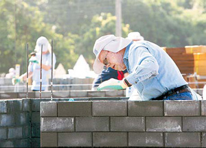 Former US president builds homes