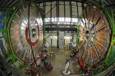Big Bang machine achieves first particle collisions