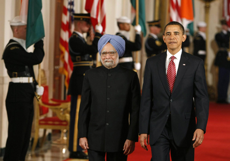 Obama hails US-India ties amid talks with Singh