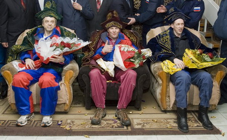 Space station crew land safely in Kazakhstan