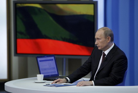 Putin admits bad taste blights Russia's new rich