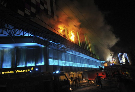 Police quiz suspects in fatal Indonesian bar fire