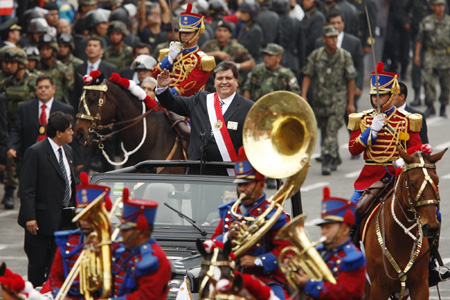 Peru holds military parade