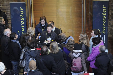 2,000 trapped as Eurostar trains break down