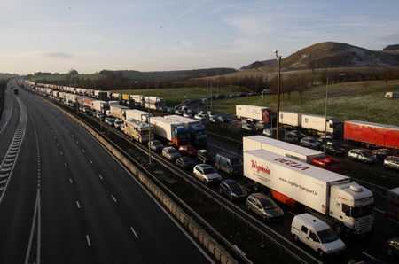 2,000 trapped as Eurostar trains break down