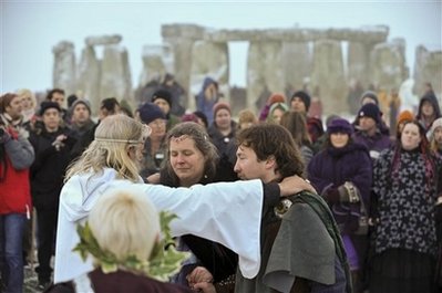 Druids, pagans mark shortest day of year