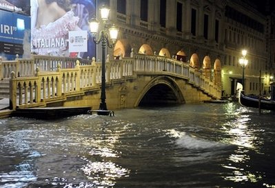 Venice flooded as Italy's bad weather continues