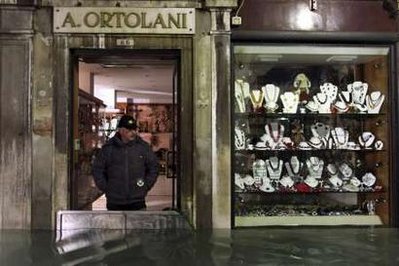 Venice flooded as Italy's bad weather continues