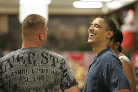 Obama say hello to US Marines on vacation in Hawaii