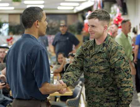 Obama say hello to US Marines on vacation in Hawaii