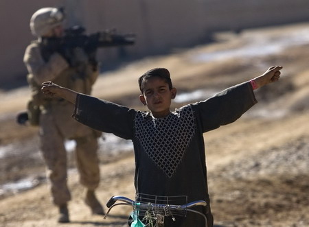 Afghan blast kills 4 children, wounds US soldiers