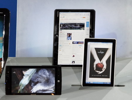Microsoft shows off Windows tablets at gadget show