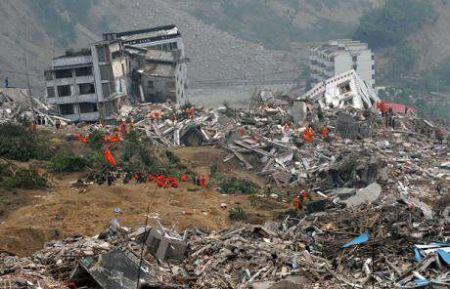 terremoto haiti distruzione edifici da giornale cinese