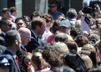 Britain's Prince William attracts NZ crowd