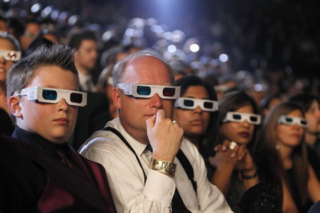 Grammys go 3-D for Michael Jackson tribute