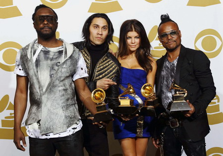 Beyonce dominates Grammy with six statuettes