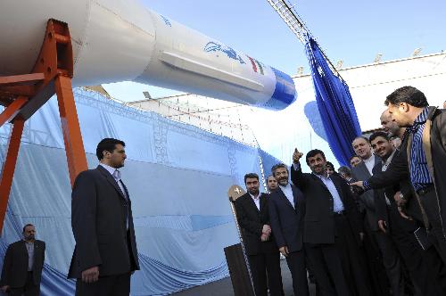 Iran test-fires satellite carrier: media