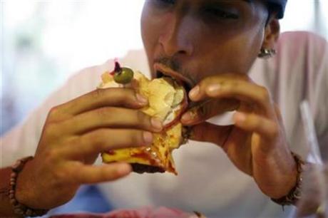 Junk food gets spotlight in many movies: study