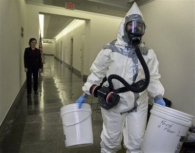 FBI closes anthrax case, says scientist was killer
