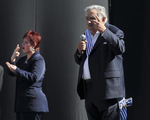 Mujica sworn in as president of Uruguay