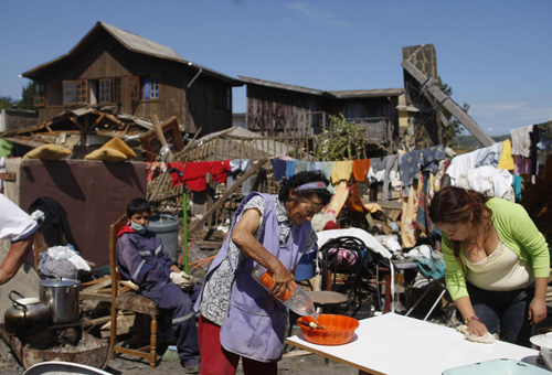 Chile: Twin aftershocks set off brief panic