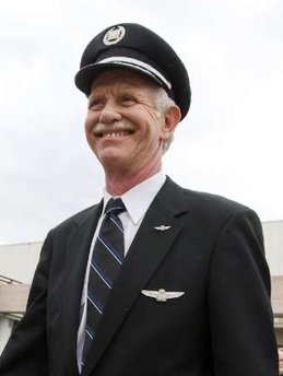 'Miracle on the Hudson' pilot Sullenberger retires