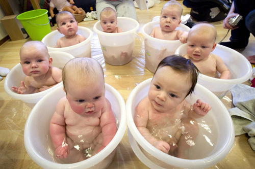 Babies inborn to response to music rhythms: study