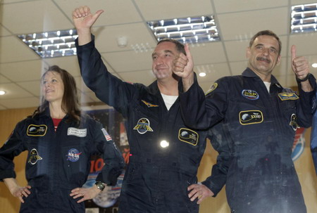 Russia launches manned spacecraft to ISS