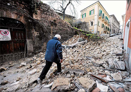 Italy's L'Aquila a ghost town 1 year after quake